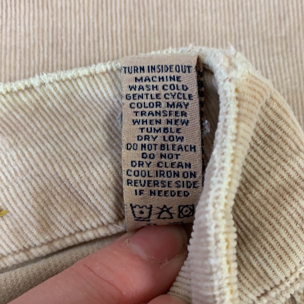 American Eagle corduroy pants. Size 6 - Picture 4 of 6